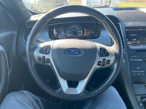 Used 2015 Ford Taurus SEL w/ Equipment Group 201A FWD image 12
