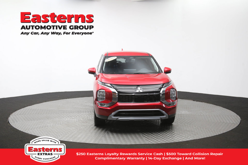 Used 2025 Mitsubishi Outlander SE AWD/4WD image 54