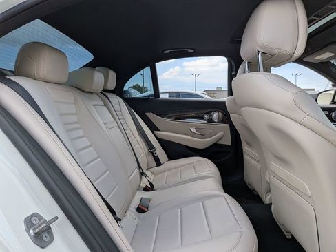 Used 2017 Mercedes-Benz E 300 image 27
