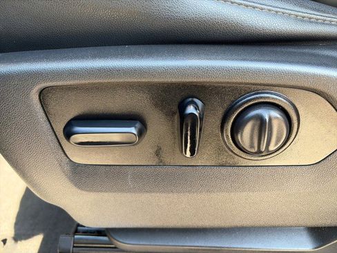 Used 2021 Chevrolet Silverado 1500 LTZ w/ LTZ Premium Package image 21