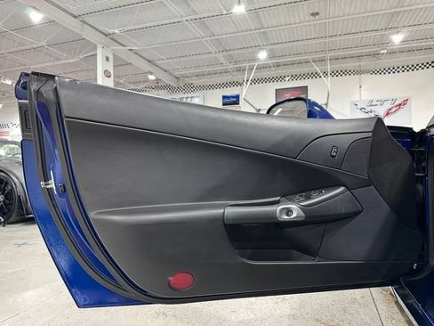 Used 2007 Chevrolet Corvette Coupe RWD image 12