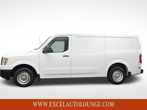 Used 2014 Nissan NV 2500 S image 3