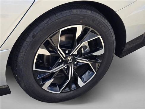 Used 2024 Hyundai Sonata SEL image 20