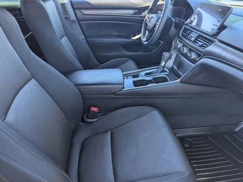 Used 2018 Honda Accord LX image 11