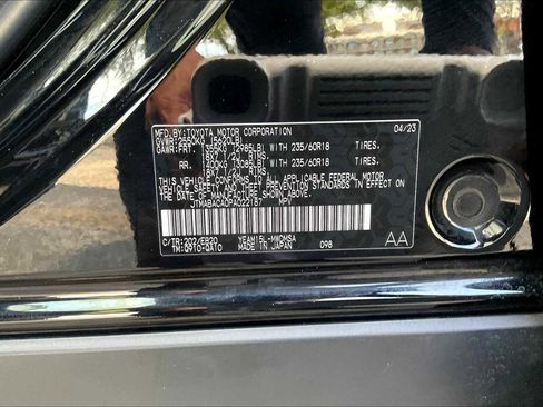 Used 2023 Toyota bZ4X XLE image 33