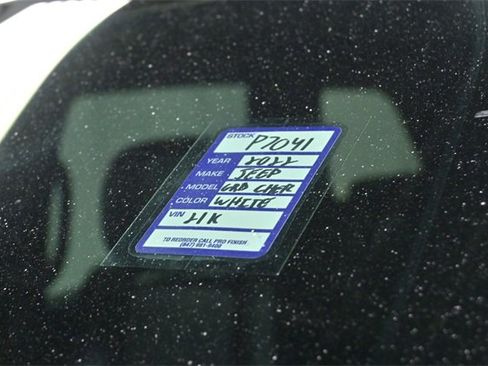 Used 2022 Jeep Grand Cherokee Laredo X image 29