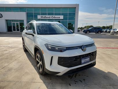 New 2025 Volkswagen Tiguan SE