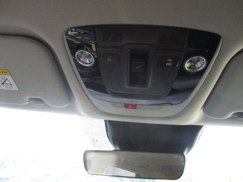 Used 2025 Kia Seltos EX w/ EX Sunroof Package image 25