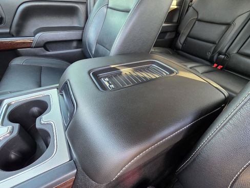 Used 2018 GMC Sierra 1500 SLT AWD/4WD image 43