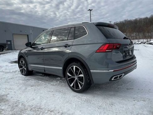Used 2022 Volkswagen Tiguan SEL R-Line image 6