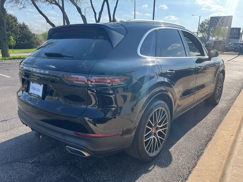 Used 2021 Porsche Cayenne AWD/4WD image 6