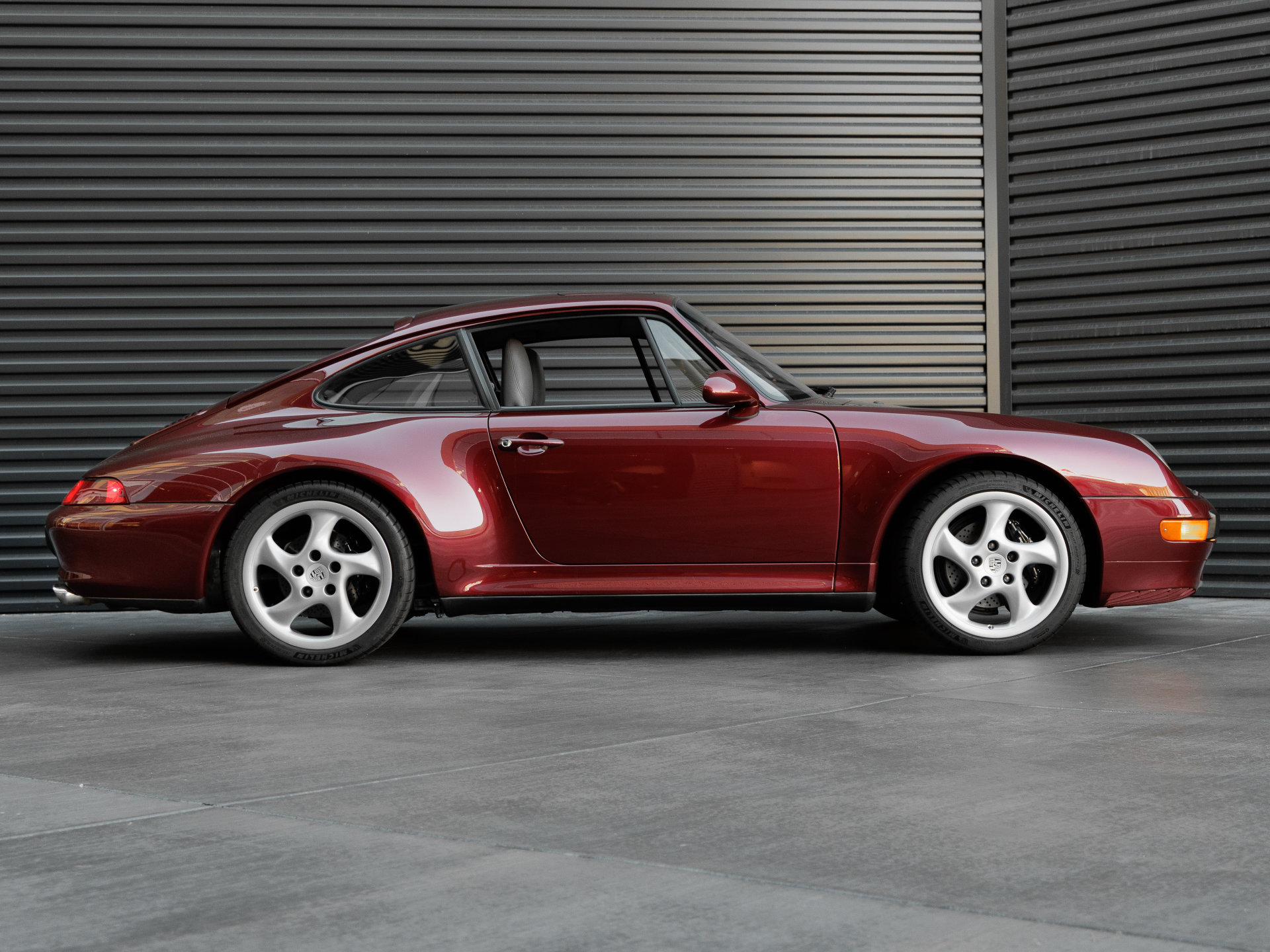 Used 1997 Porsche 911 Carrera S RWD image 8