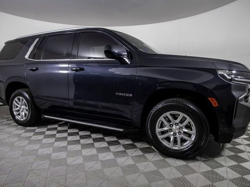 Used 2024 Chevrolet Tahoe LS RWD image 2