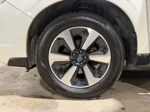 Used 2017 Subaru Forester 2.5i Limited AWD/4WD image 18
