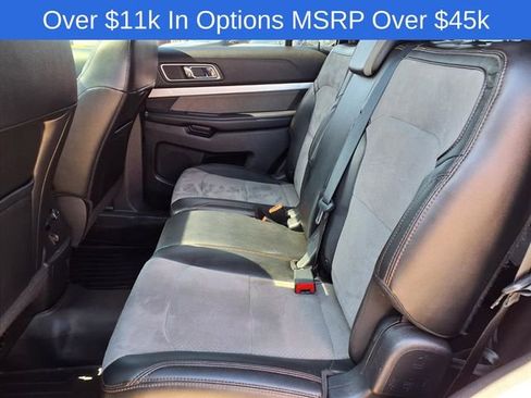Used 2017 Ford Explorer XLT w/ Equipment Group 202A image 9