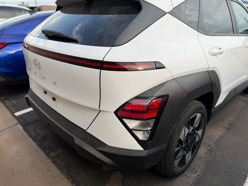 Used 2025 Hyundai Kona SEL FWD image 11