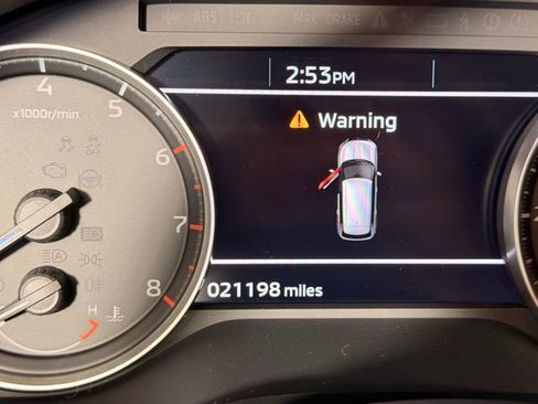 Used 2024 Mitsubishi Outlander ES image 21