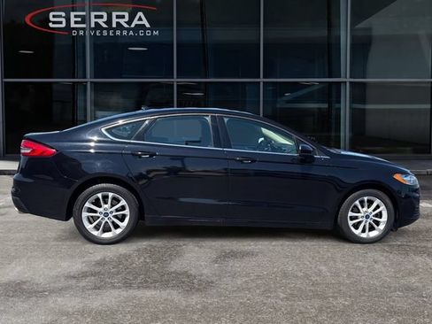Used 2020 Ford Fusion SE FWD image 6