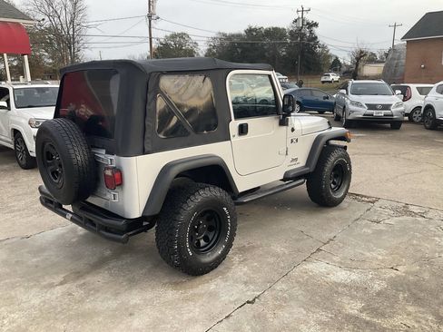 Used 2004 Jeep Wrangler X w/ Convenience Group image 2