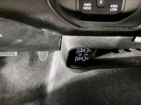 Used 2026 RAM 2500 Big Horn AWD/4WD image 15