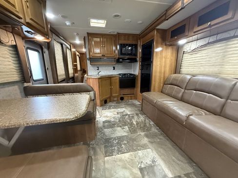 Used 2017 Ford E-450 and Econoline 450 Super Duty w/ Motorhome Prep Package RWD image 69