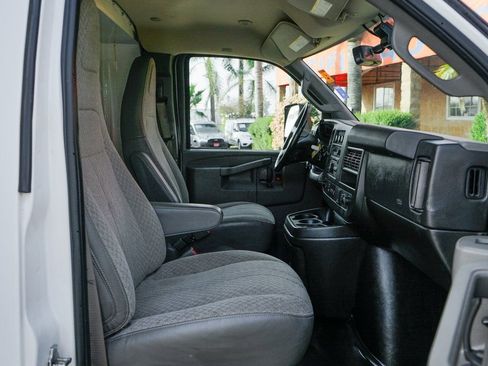 Used 2021 Chevrolet Express 3500 w/ Power Convenience Package image 31