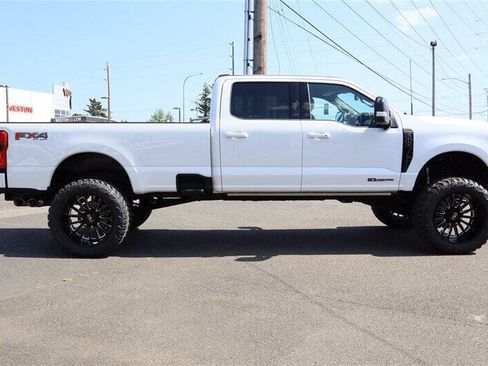 Used 2025 Ford F350 Platinum AWD/4WD image 7