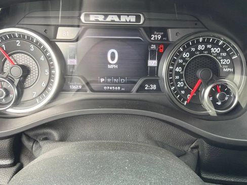 Used 2022 RAM 1500 Laramie AWD/4WD image 8