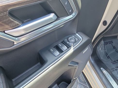 Used 2023 Chevrolet Silverado 1500 LT Trail Boss w/ LT Trail Boss Premium Package AWD/4WD image 23