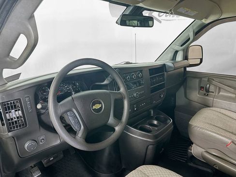 Used 2020 Chevrolet Express 3500 LT w/ LT Preferred Equipment Group image 29