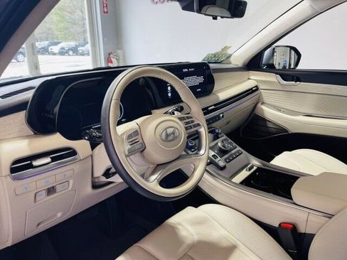 Used 2025 Hyundai Palisade Calligraphy image 9