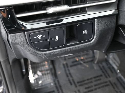 Used 2026 Kia Sportage LX FWD image 25
