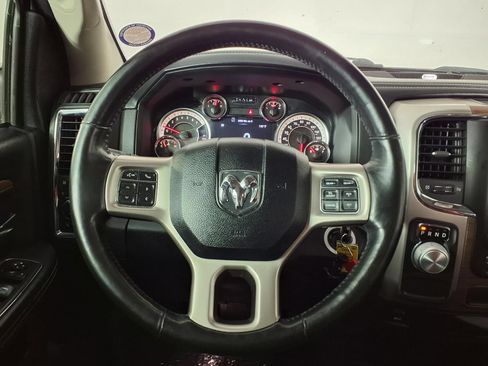 Used 2018 RAM 1500 Laramie RWD image 25