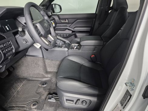 New 2025 Toyota 4Runner 4WD image 20