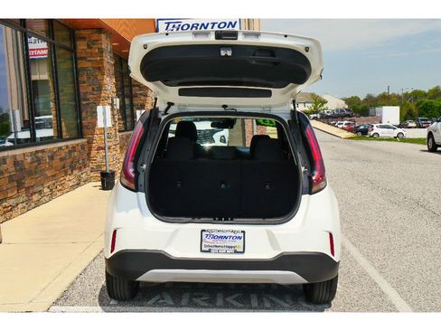 Used 2023 Kia Soul LX w/ LX Technology Package FWD image 24