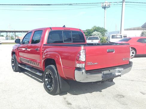 Used 2014 Toyota Tacoma PreRunner w/ SR5 Package RWD image 34