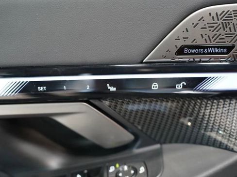 Used 2025 BMW M5 w/ Carbon Package AWD/4WD image 25