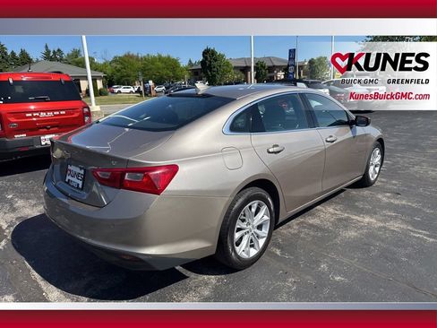Used 2023 Chevrolet Malibu LT w/ Driver Confidence Package FWD image 8