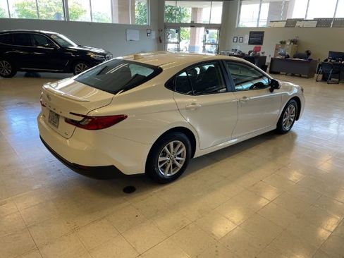 Used 2025 Toyota Camry LE w/ Convenience Package FWD image 2