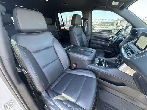 Certified 2024 Chevrolet Suburban Z71 w/ Luxury Package AWD/4WD image 34