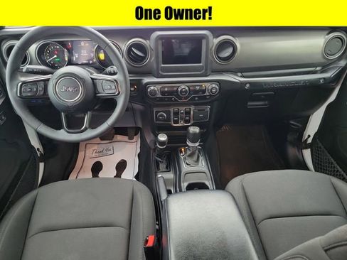 Used 2023 Jeep Wrangler Unlimited w/ Convenience Group AWD/4WD image 8