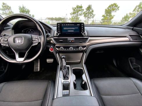 Used 2019 Honda Accord Sport image 14