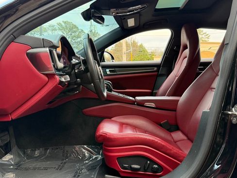 Used 2023 Porsche Panamera Platinum Edition image 25