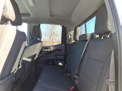 Used 2021 Chevrolet Silverado 1500 LT image 11