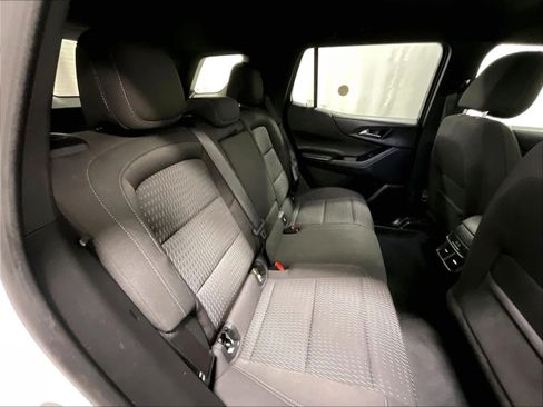 Used 2025 Chevrolet Equinox LT image 16