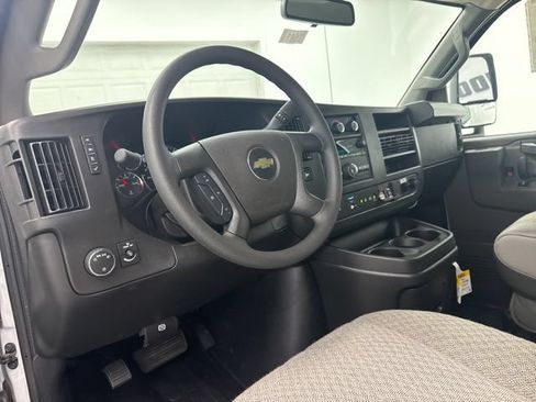 New 2026 Chevrolet Express 3500 w/ Power Convenience Package RWD image 20