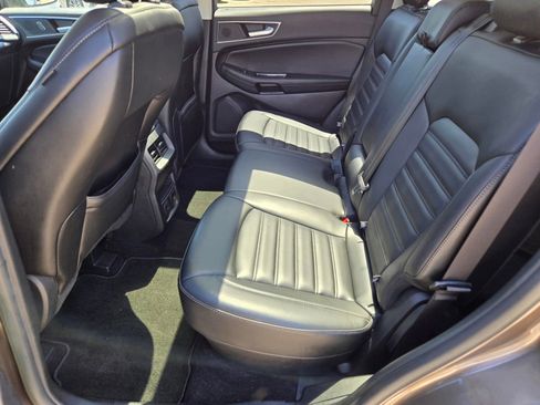 Used 2019 Ford Edge SEL w/ Equipment Group 201A FWD image 10