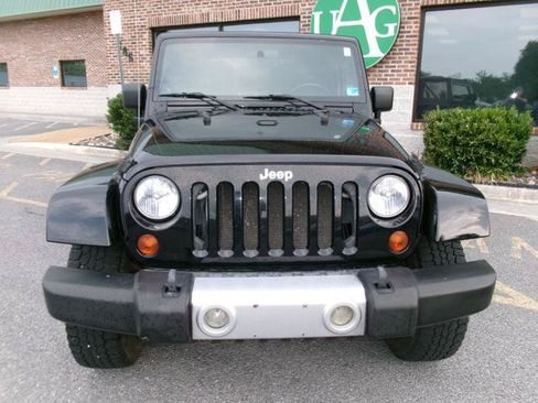 Used 2009 Jeep Wrangler Sahara w/ Trailer Tow Group AWD/4WD image 2