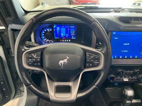 Used 2021 Ford Bronco Outer Banks w/ Sasquatch Package AWD/4WD image 19