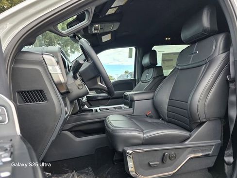 New 2026 Ford F250 Platinum w/ FX4 Off-Road Package image 9